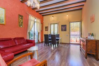 Location Appartement à Raval. Alquiler de temporada  piso con jardin en el centro