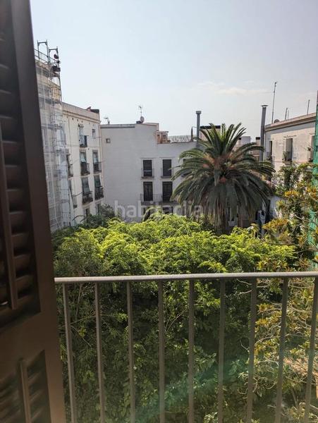 Foto 0bcdcaaa-44c4-43cd-9c9d-886587d19935. Alquiler apartamento luminoso piso con encanto en el corazón del barrio gótico en Barcelona