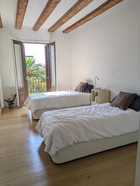 Foto 1b8b84c5-d1c9-4a59-b418-372108040c44. Alquiler apartamento luminoso piso con encanto en el corazón del barrio gótico en Barcelona