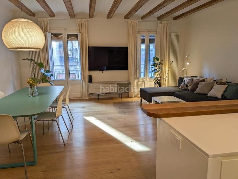 Foto 264cab26-fe9d-49a4-a376-f9ceedd87ffd. Alquiler apartamento luminoso piso con encanto en el corazón del barrio gótico en Barcelona