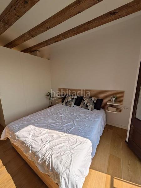 Foto 8277f2ea-4568-4758-b02e-f7f8da0cd919. Alquiler apartamento luminoso piso con encanto en el corazón del barrio gótico en Barcelona