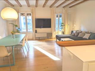 Alquiler Apartamento  Comtessa de sobradiel. Luminoso piso con encanto en el corazón del barrio gótico