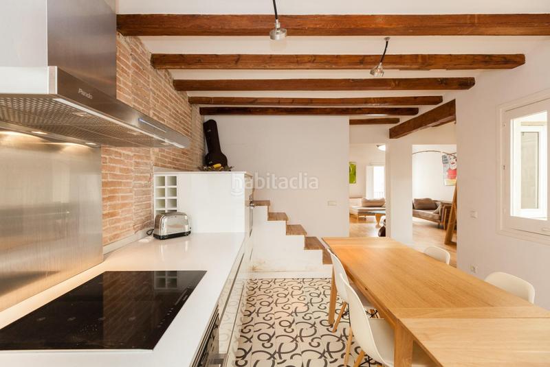 Foto 1e43801d-6161-4eb4-84a1-b117f7134f5d. Rent penthouse with heating in Gòtic Barcelona