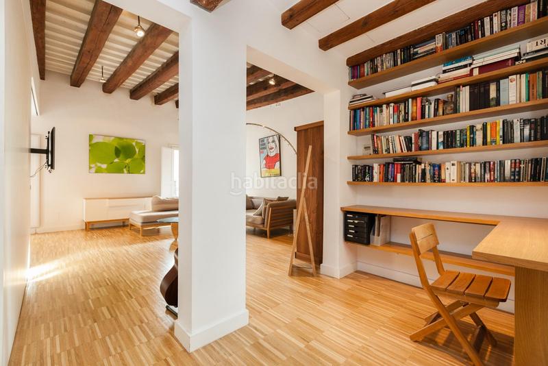 Foto 9280e145-67f8-4b19-83f4-6a136e0f3b56. Rent penthouse with heating in Gòtic Barcelona