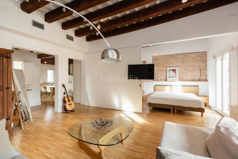 Foto a88cf108-86ee-4126-9e00-ea0bf1d685c2. Rent penthouse with heating in Gòtic Barcelona