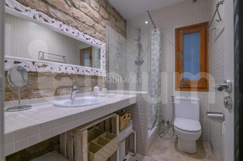 Foto 06720eb1-8f78-4103-88f7-3c8e417d0082. Alquiler apartamento encantador apartamento en el barrio gótico en Barcelona