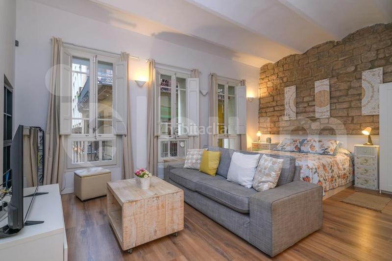 Foto 489e76e6-dc9a-4ac8-a45f-c793137bd510. Alquiler apartamento encantador apartamento en el barrio gótico en Barcelona