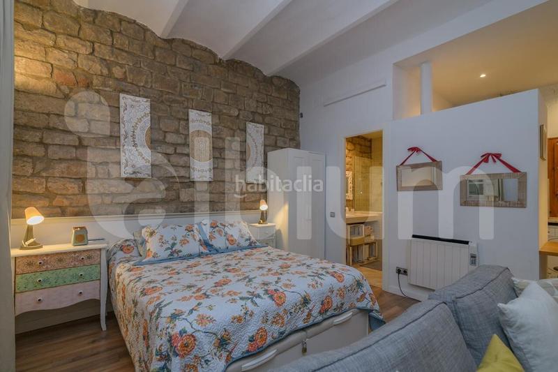 Foto 5adfc9ea-abb4-4481-a5b7-c0c25ce539db. Alquiler apartamento encantador apartamento en el barrio gótico en Barcelona