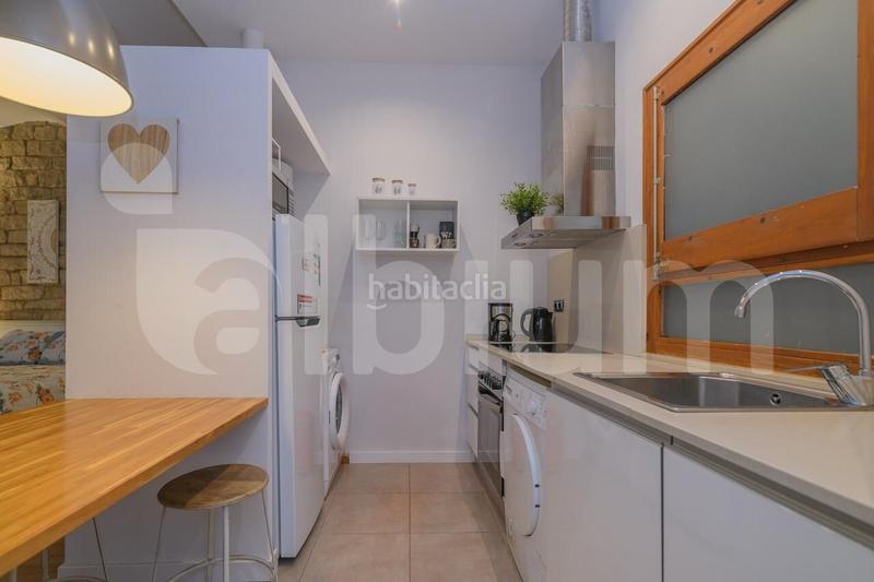 Foto 3d8a8c0d-7c29-4968-af3d-896e9fbf3948. Miete appartement in Gòtic Barcelona