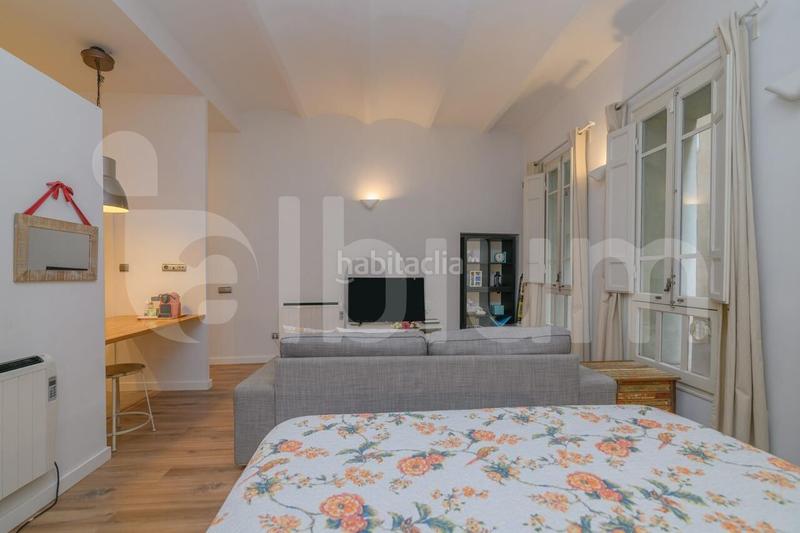 Foto b761c7ff-32ad-4d9e-8c87-d4da210228ad. Miete appartement in Gòtic Barcelona