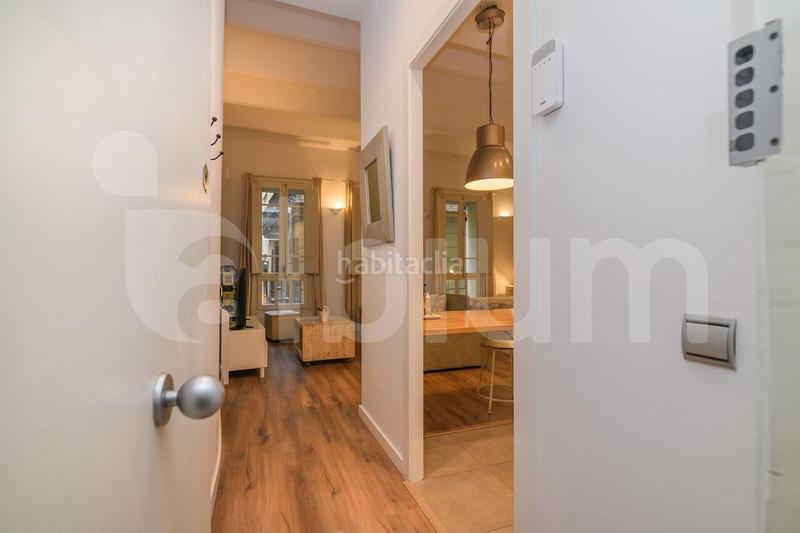 Foto c4edfbf9-792e-4062-b294-d1fb748aace8. Miete appartement in Gòtic Barcelona