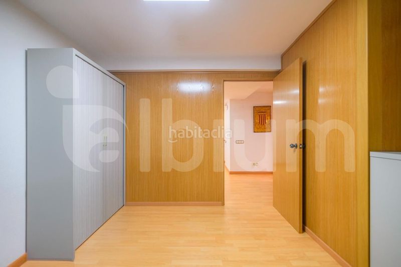 Foto 40f73ceb-cf0f-4d86-8c57-a96422f26928. Local comercial a La Nova Esquerra de l´Eixample Barcelona