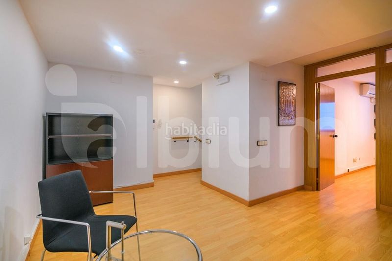 Foto 90c1dcaa-544d-493e-8a0a-a39226897b85. Local comercial a La Nova Esquerra de l´Eixample Barcelona