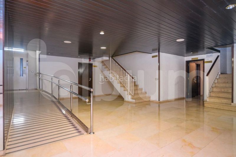 Foto af1213a4-b661-43ea-9672-3c34999ea77d. Local comercial a La Nova Esquerra de l´Eixample Barcelona