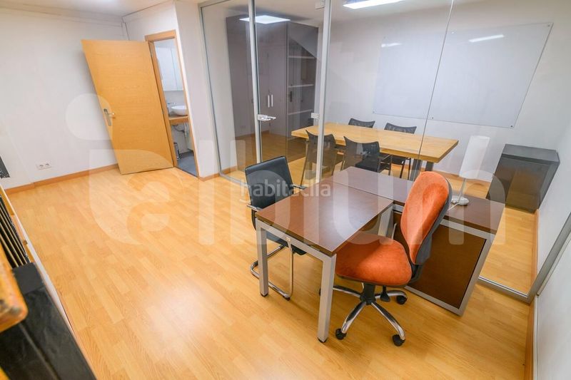 Foto be60f75f-2630-4312-809a-41c480533009. Local comercial a La Nova Esquerra de l´Eixample Barcelona