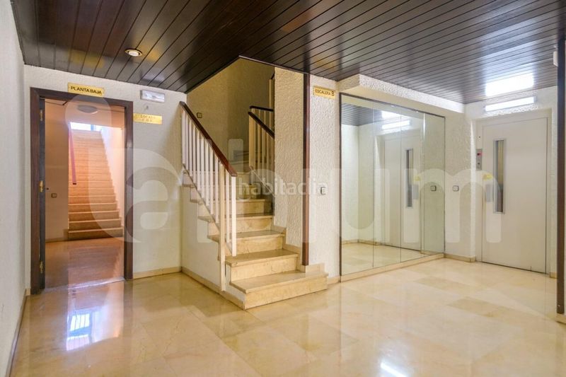 Foto fbb9d085-3263-4e48-9133-7b7c78e72f6a. Local comercial a La Nova Esquerra de l´Eixample Barcelona