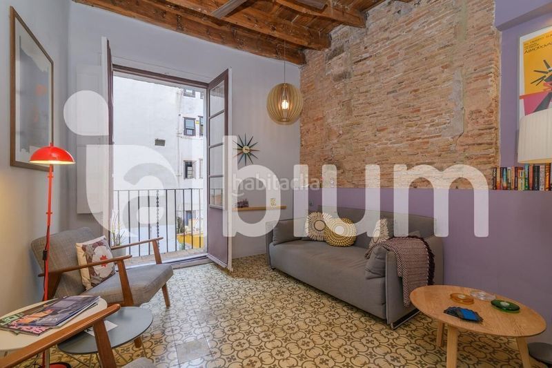 Foto 55b84f2d-0665-4242-b90f-2a1fb4ee473a. Pis amb calefacció a St. Pere - Sta. Caterina - El Born Barcelona