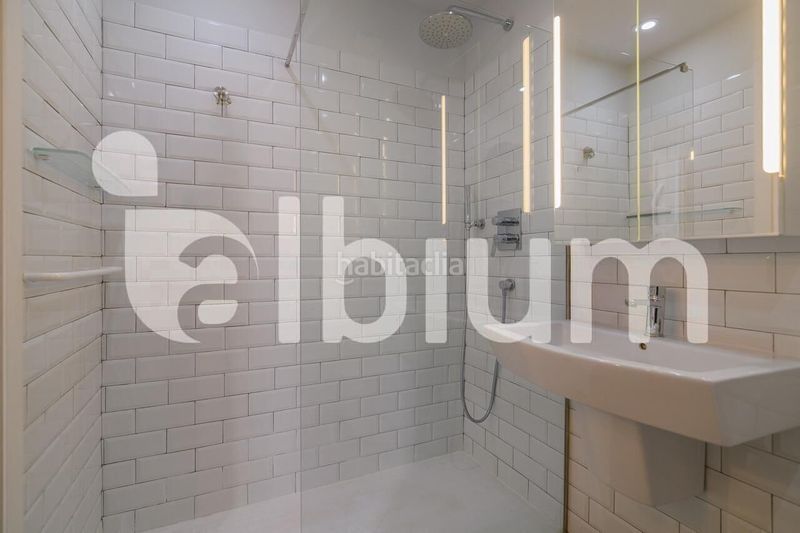 Foto 752f5082-dd04-4a02-bb2d-bd4c4cf804c6. Pis amb calefacció a St. Pere - Sta. Caterina - El Born Barcelona