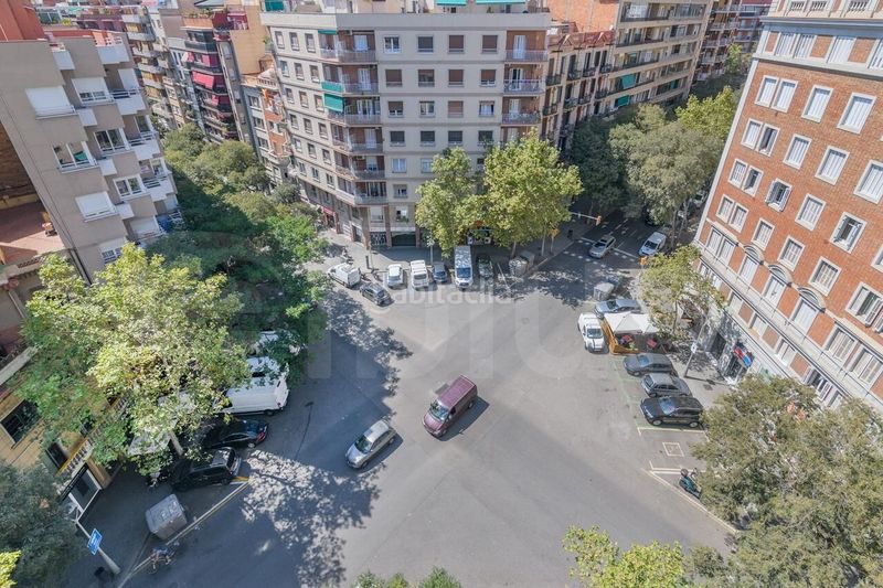 Foto 8dedb985-5490-499b-8afb-efd014701931. Pis a Sagrada Família Barcelona