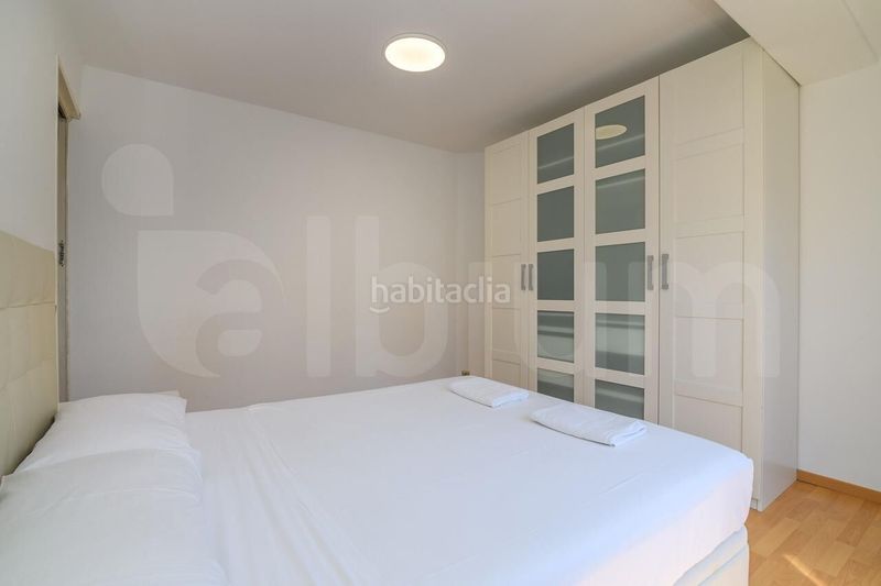 Foto bc6284cb-5e74-470b-ae68-d657e63e73eb. Pis a Sagrada Família Barcelona