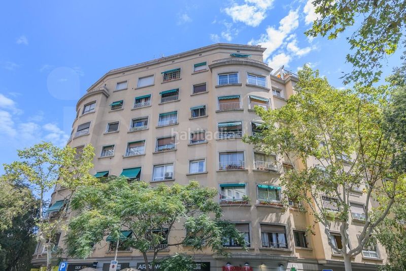 Foto e00b26b2-f50b-4e6c-ad88-1afb44f075f1. Pis a Sagrada Família Barcelona