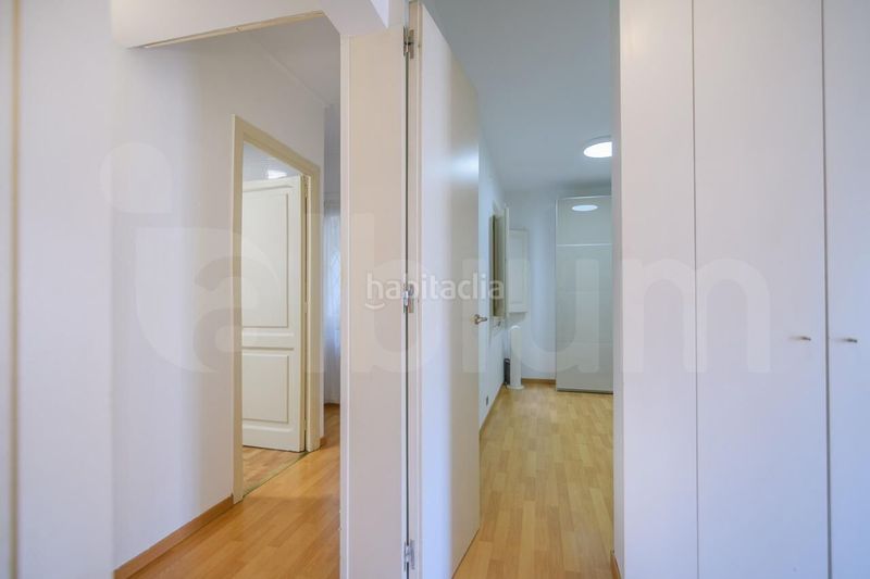 Foto e90cfc49-a8e2-4413-8e14-01c04c657527. Pis a Sagrada Família Barcelona