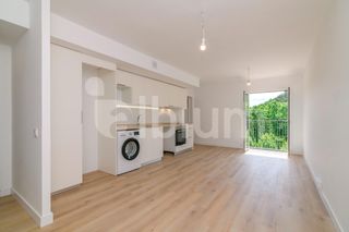Location Appartement  Paseo montseny. Luminoso piso de 2 habitaciones con terraza y vistas al montseny