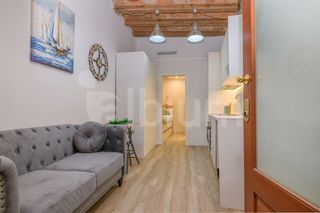 Lloguer Estudi a St. Pere - Sta. Caterina - El Born. Estupendo apartamento amueblado  alquiler temporal 411 meses