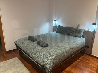 Alquiler Piso  Carrer de lleó xiii. Moderno piso amueblado con baño en suite  alquiler temporal 6 a