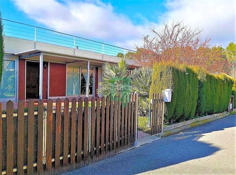 Foto 50ad22f3-8b82-4901-b5a9-78e340f2a0c8. Casa amb aparcament a Ayegui