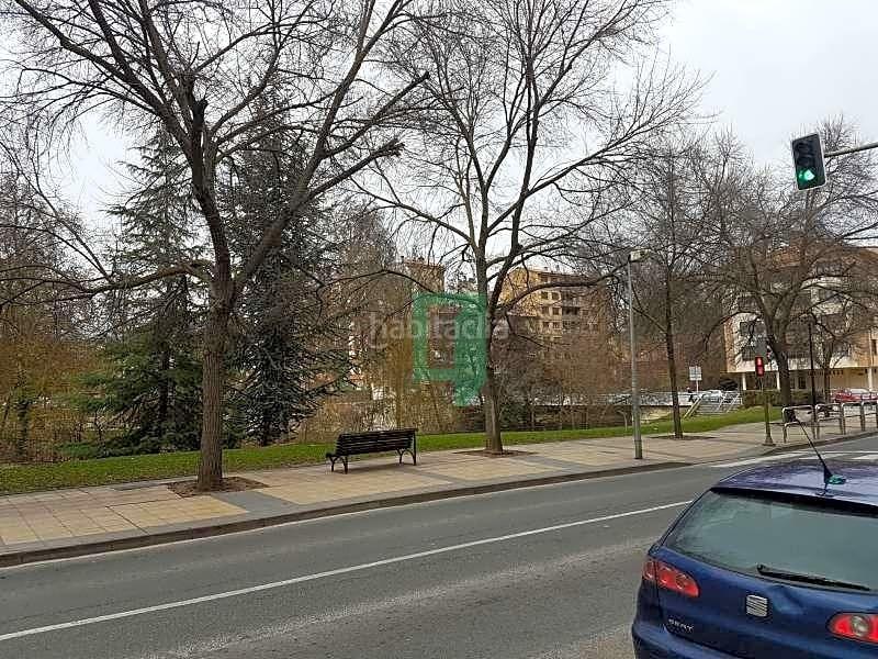 Foto 16d021a4-e795-44e0-ad1b-45bc2eb82e68. Geschäftsraum in Estella / Lizarra