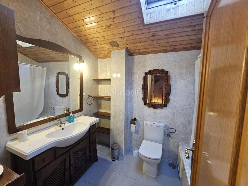 Foto e1a27c21-4fbd-4c80-bdca-a97569d39cb3. Casa chalet en irache en Ayegui