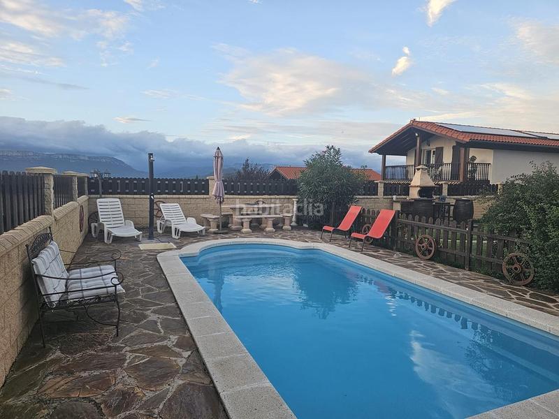 Foto f23417a8-5317-4b51-bf2b-05dadcc52fe7. Casa chalet en irache en Ayegui