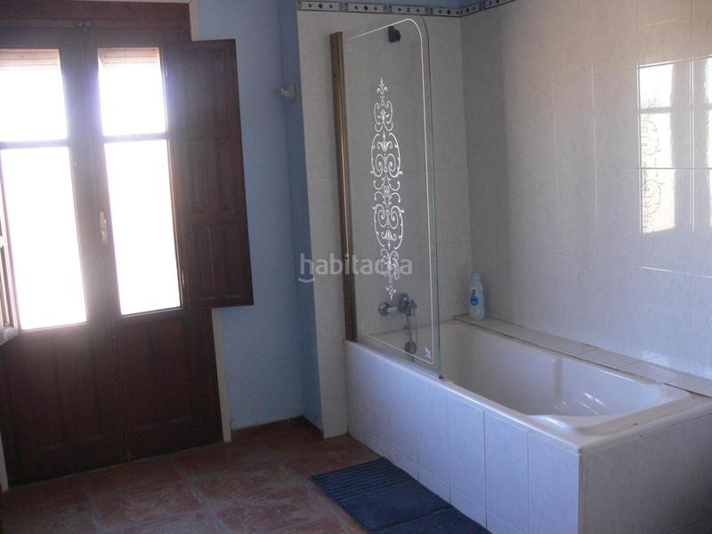 Foto f6a3ac7c-b25a-41cb-aa92-a3b1fb0702f9. Masia amb calefacció aparcament a Artesa de Segre