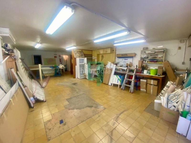 Foto 40cc7e51-befe-4991-a809-bf254f0a8e25. Business premise in El Raval Santa Coloma de Gramenet