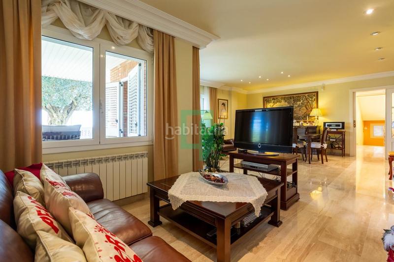 Foto 970c96b5-713d-4e31-914c-d6e41572e27a. Casa vive el lujo frente al mar en Teià