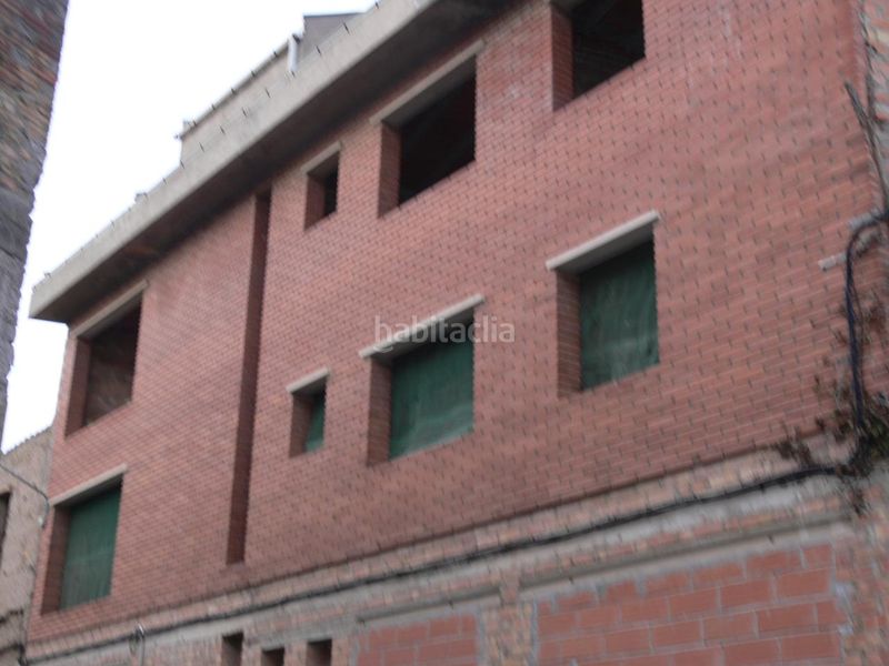 Foto dcb983b1-aaac-4037-a51c-e4025b055338. Edificio in Artesa de Segre