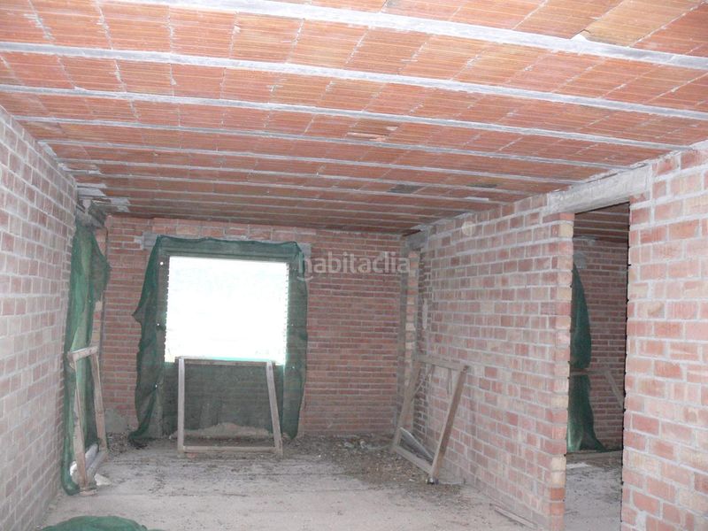 Foto fffba202-9266-4ffa-85ff-32dbb2eed6df. Edificio in Artesa de Segre