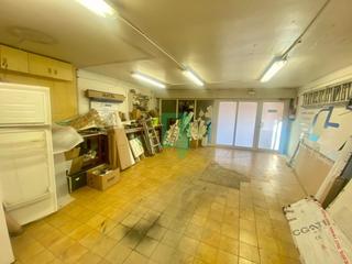 Location Local commercial  Carrer de sant ernest. Santa coloma alquiler con opción a compra