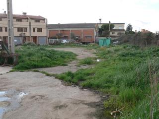 Nau industrial a Tornabous. Almacen con solar urbanizable