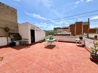 Maison jumelée  Carrer de balmes. Casa de 4 plantas  metro artigues badalona.