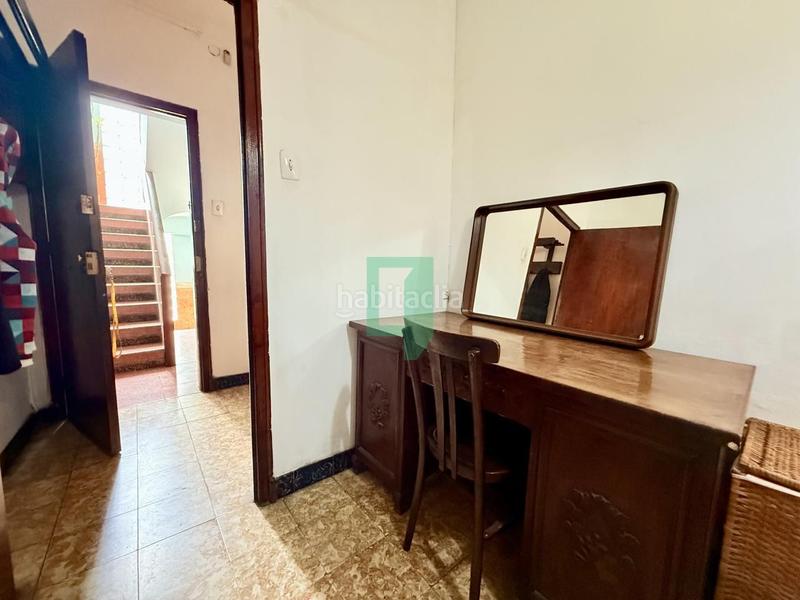 Foto dd15a5db-13a1-43a6-b5d9-ccc40f91ad5b. Casa adossada a Artigues Badalona