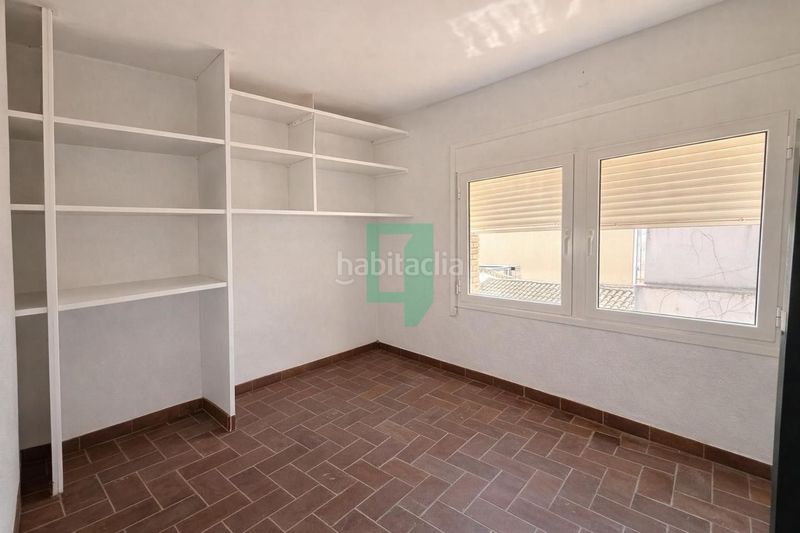 Foto f3078e0d-d9cb-4eec-b197-648f0abf84c8. Pis amb calefacció a Centre Badalona