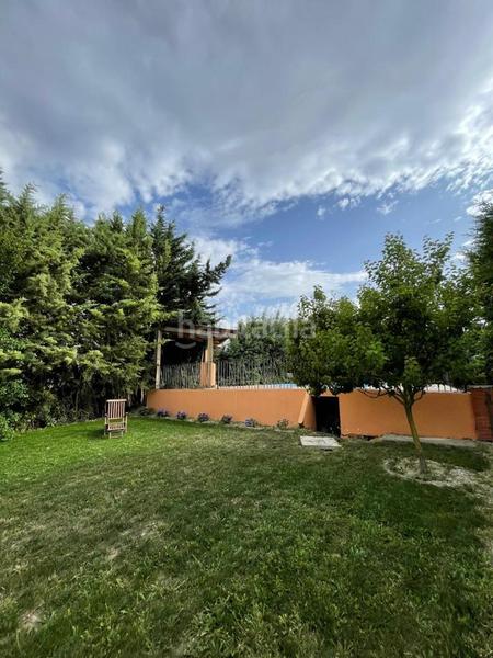 Foto d7855259-2c8c-4581-a0ca-574d6f350f30. Casa se vende finca de recreo de 1.800 m en Badostain navarra en Valle de Egüés / Eguesibar