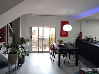 Dúplex  Plaça bages. Dúplex en venta con parking y trastero