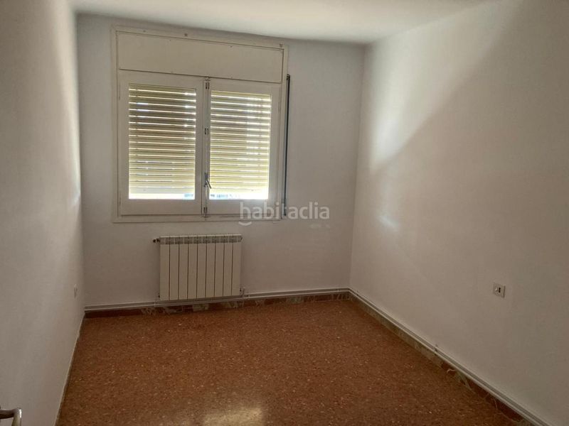 Foto 800aa658-1da8-430e-9390-a533dec00277. Flat with heating parking in Tàrrega