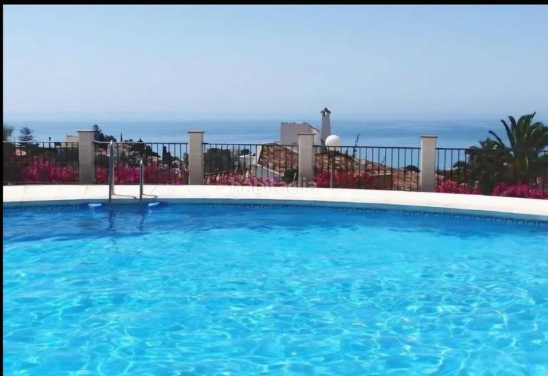 Foto 58a6e4ad-da95-4ad2-bf50-60f72906c683. Planta baja  con piscina de obra nueva 1 habitación en en Fuengirola