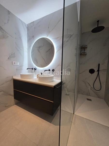 Foto e8838d87-9361-4cfb-a336-ebb01578110a. Planta baja  con piscina de obra nueva 1 habitación en en Fuengirola