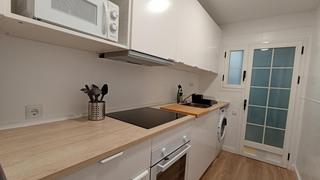 Appartement  Carrer de joaquín costa. Piso en barrio escoles ideal inversores