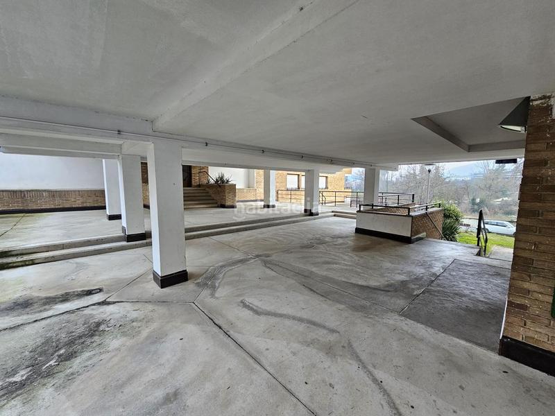Foto 38d757c1-0b65-4937-8d28-0731bd190e9b. Piso amplio piso exterior 4 dormitorios con garaje y terrazas en zona tranquila y próxima al centro en Estella / Lizarra